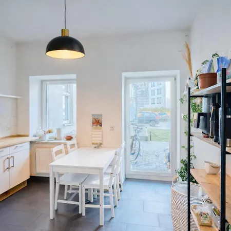Moderne 3-zimmer In Top-lage Mit Terrasse & Einbaukueche شقة