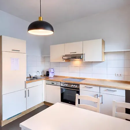 Moderne 3-zimmer In Top-lage Mit Terrasse & Einbaukueche شقة لبسيا