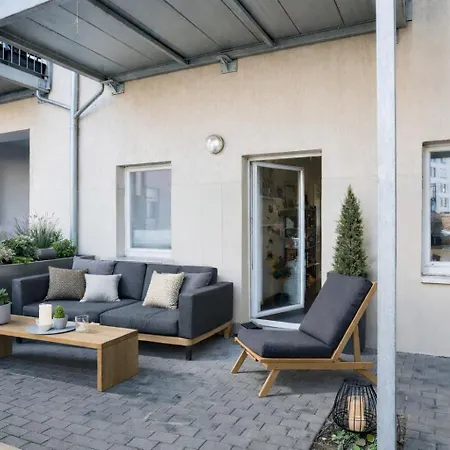 شقة Moderne 3-zimmer In Top-lage Mit Terrasse & Einbaukueche لبسيا